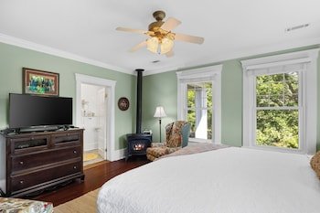 Steeles Tavern Manor Bed & Breakfast