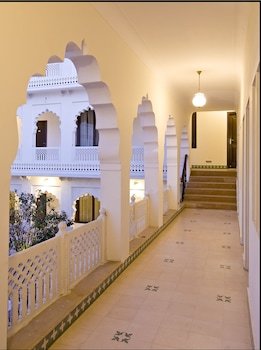 Heritage Khandwa Haveli Hotel
