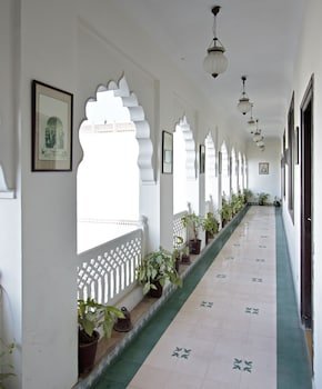 Heritage Khandwa Haveli Hotel
