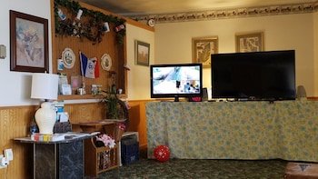 Burr Oak Motel
