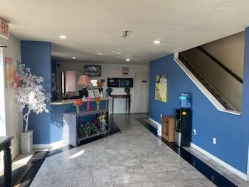 Express Inn & Suites Junction City