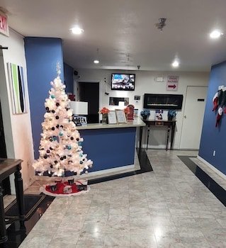 Express Inn & Suites Junction City