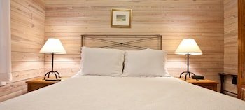 Island City House Hotel