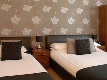 Senlac Guest House