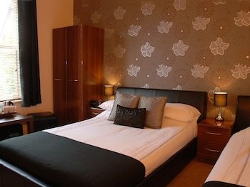 Senlac Guest House