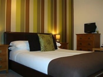 Senlac Guest House