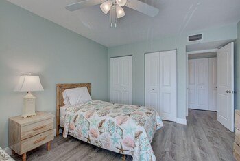 Runaway Bay Condominiums by Anna Maria Island Beach Rentals