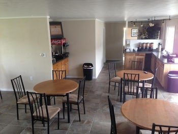 Town House Motel