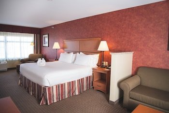 Holiday Inn Express & Suites Loveland