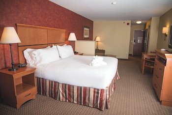 Holiday Inn Express & Suites Loveland