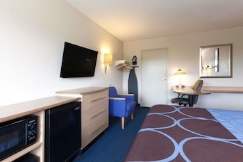 Days Inn by Wyndham Monmouth Junction/S Brunswick/Princeton