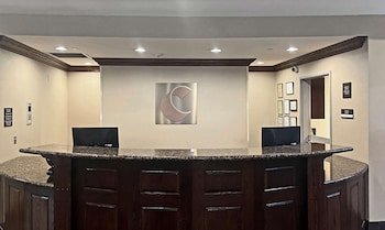 Comfort Suites