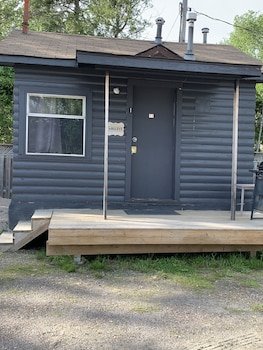 Glen Garry Motel and Cottages