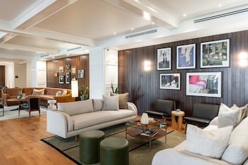 Hutton Hotel