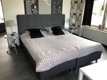De Witte Merel Deluxe