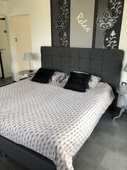 De Witte Merel Deluxe