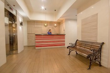Salcedo Suites at LPL Manor