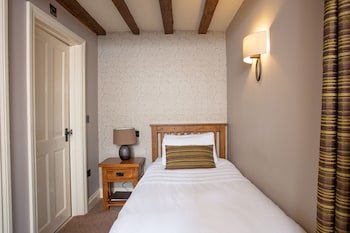 Broom Hall Inn - Hotel