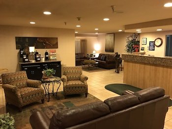 Monument Inn and Suites