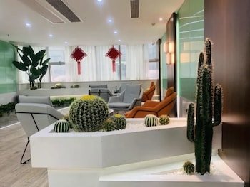 Vyluk Hotel Chongqing Jiefangbei Center Branch