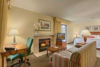 Residences at Daniel Webster