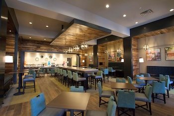 Hampton Inn & Suites Downtown St. Paul