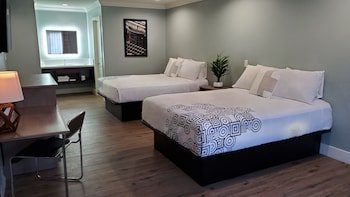 Crestridge Inn
