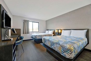 Motel 6 Oak Creek WI
