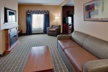 Holiday Inn Express Hotel & Suites Suffolk