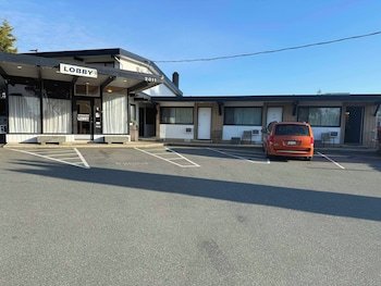 Departure Bay Motel