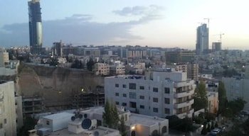 Ola Palace Hotel