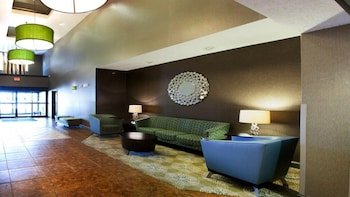 Holiday Inn Express & Suites Sioux Falls-Brandon