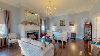 Gardner Farm Inn