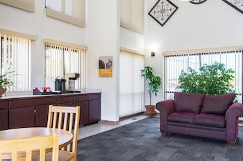Motel 6 Madras OR