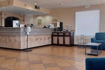 Quality Inn And Suites Airport