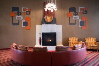 Radisson Hotel Duluth-Harborview