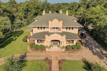 Oak Hall Bed & Breakfast
