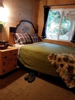 Eagle's Wings Wilderness Retreat
