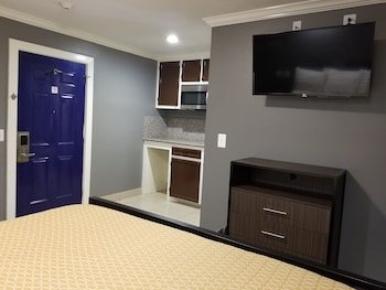 Lone Star Inn by FairBridge