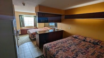 Knights Inn & Suites St Clairesville
