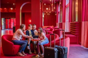 Grand Magic Hotel