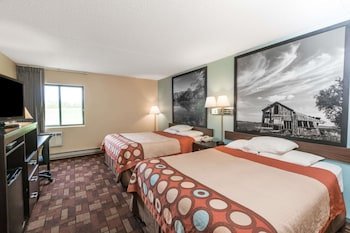 Super 8 by Wyndham Luverne I90