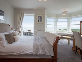 Botany Bay Hotel