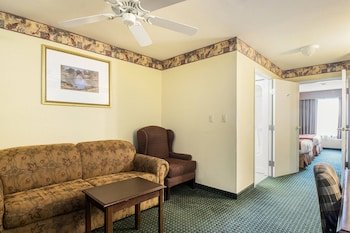 Country Inn & Suites by Radisson, Elkhart North, IN