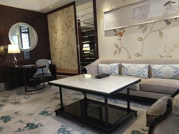 Ramada Plaza by Wyndham Qiandeng Kunshan