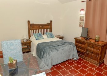 Onyx Aparta Hotel