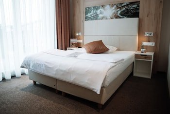 Centrale Hotel & Restaurant