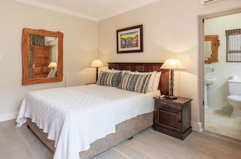 Bantry Beach Luxury Suites