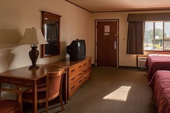 Western Holiday Lodge