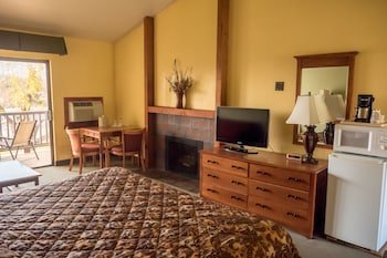Western Holiday Lodge